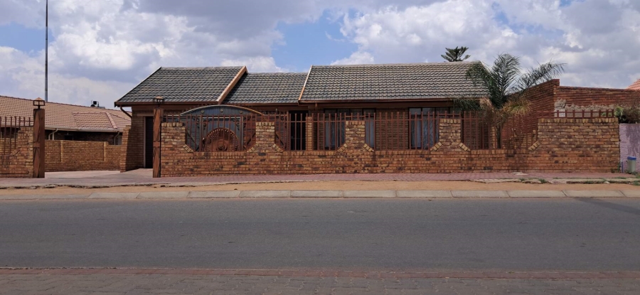 3 Bedroom Property for Sale in Soshanguve BB Gauteng