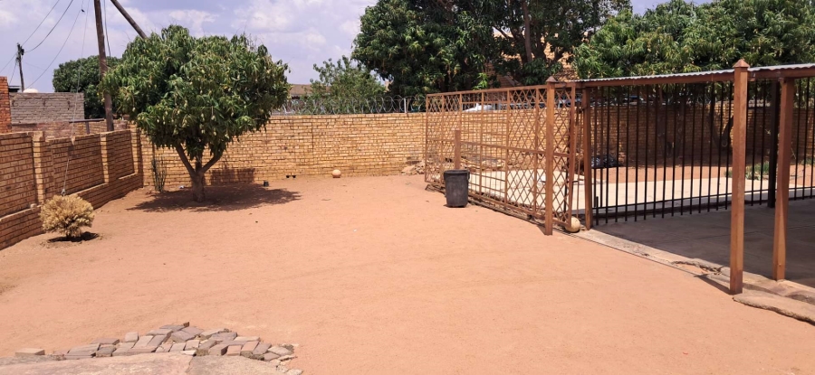 3 Bedroom Property for Sale in Soshanguve BB Gauteng