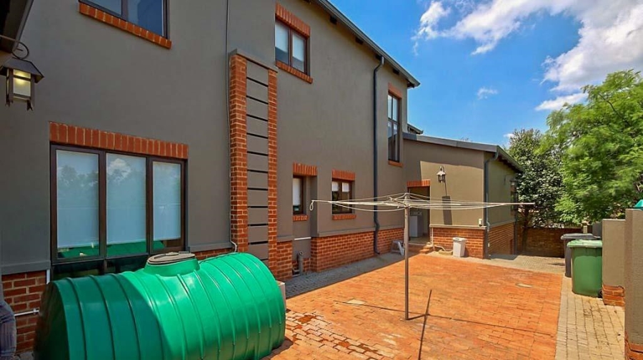 To Let 3 Bedroom Property for Rent in The Wilds Gauteng