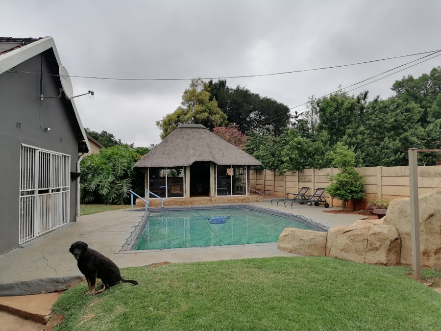 3 Bedroom Property for Sale in Birchleigh Gauteng