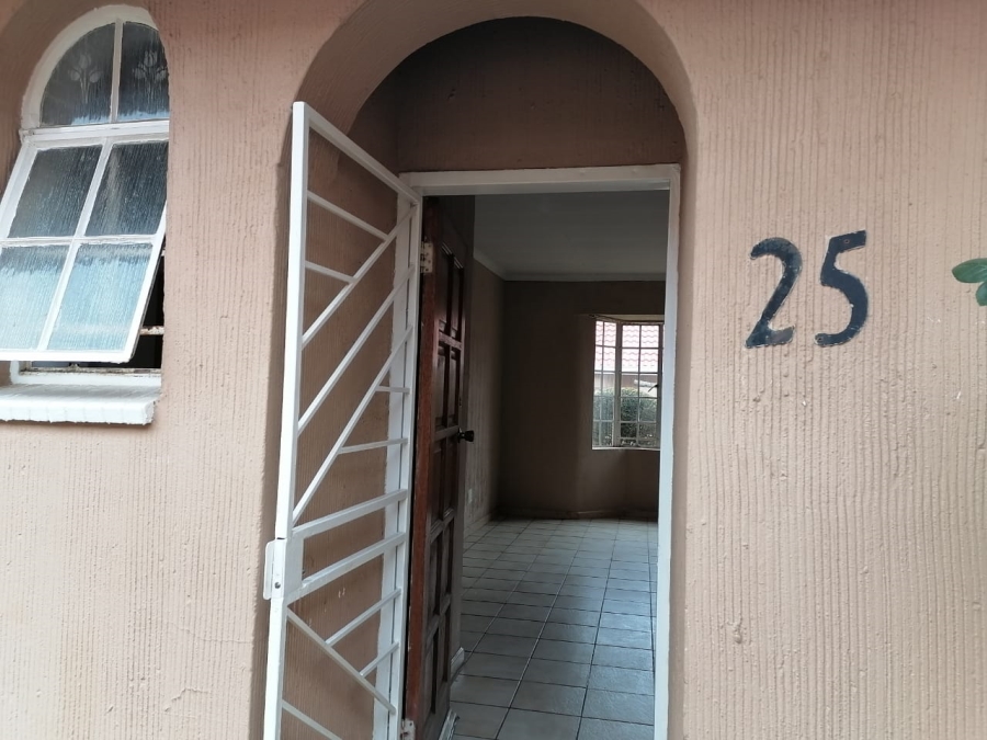 2 Bedroom Property for Sale in Norkem Park Gauteng