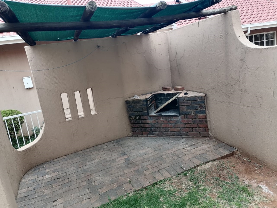 2 Bedroom Property for Sale in Norkem Park Gauteng