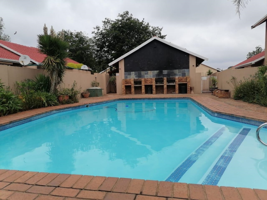 2 Bedroom Property for Sale in Norkem Park Gauteng