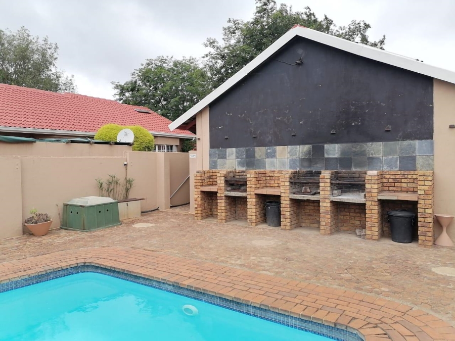 2 Bedroom Property for Sale in Norkem Park Gauteng