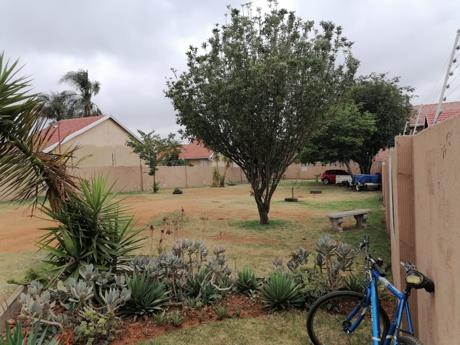 2 Bedroom Property for Sale in Norkem Park Gauteng