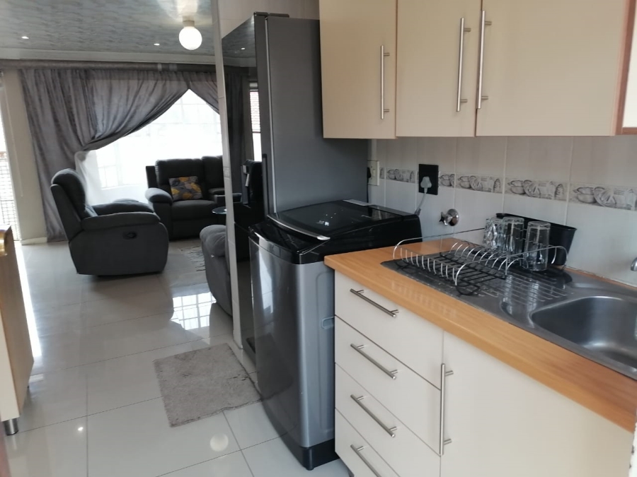 2 Bedroom Property for Sale in Norkem Park Gauteng