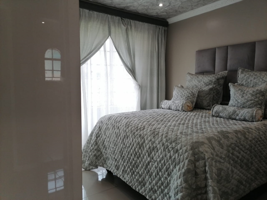 2 Bedroom Property for Sale in Norkem Park Gauteng