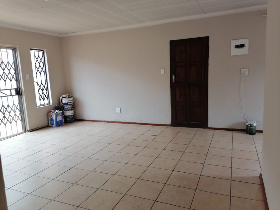 3 Bedroom Property for Sale in Birch Acres Gauteng