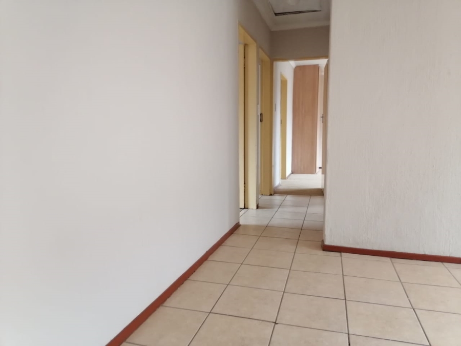 3 Bedroom Property for Sale in Birch Acres Gauteng