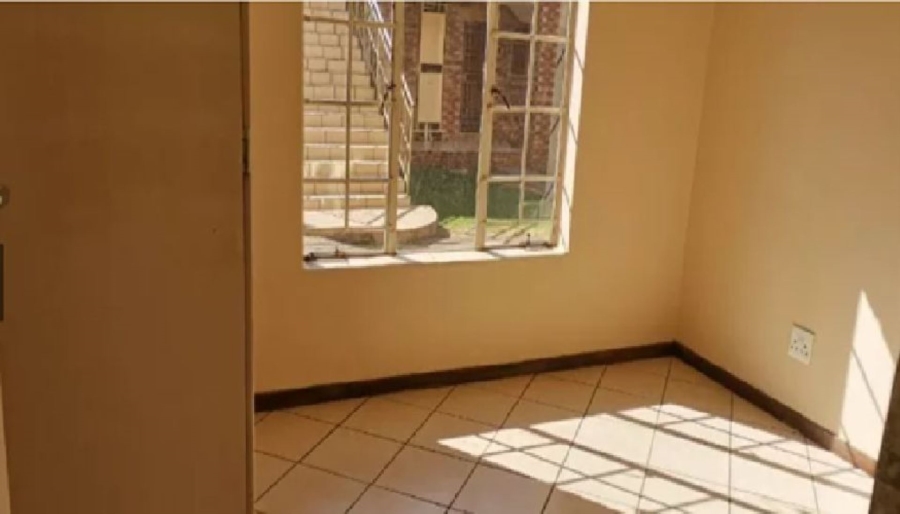 1 Bedroom Property for Sale in Karenpark Gauteng