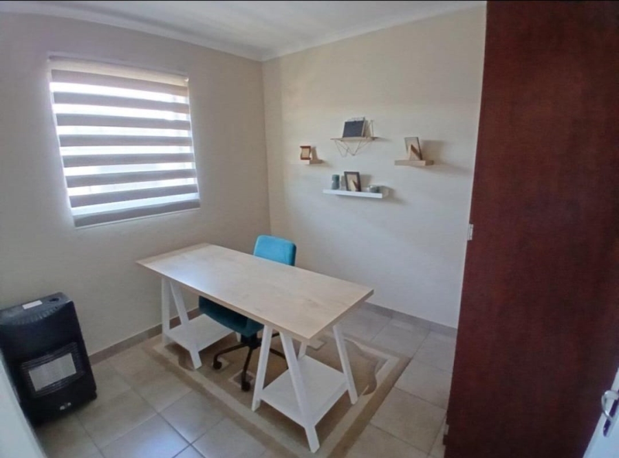 To Let 3 Bedroom Property for Rent in Kosmosdal Gauteng