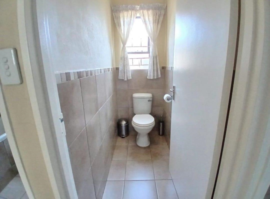 To Let 3 Bedroom Property for Rent in Kosmosdal Gauteng