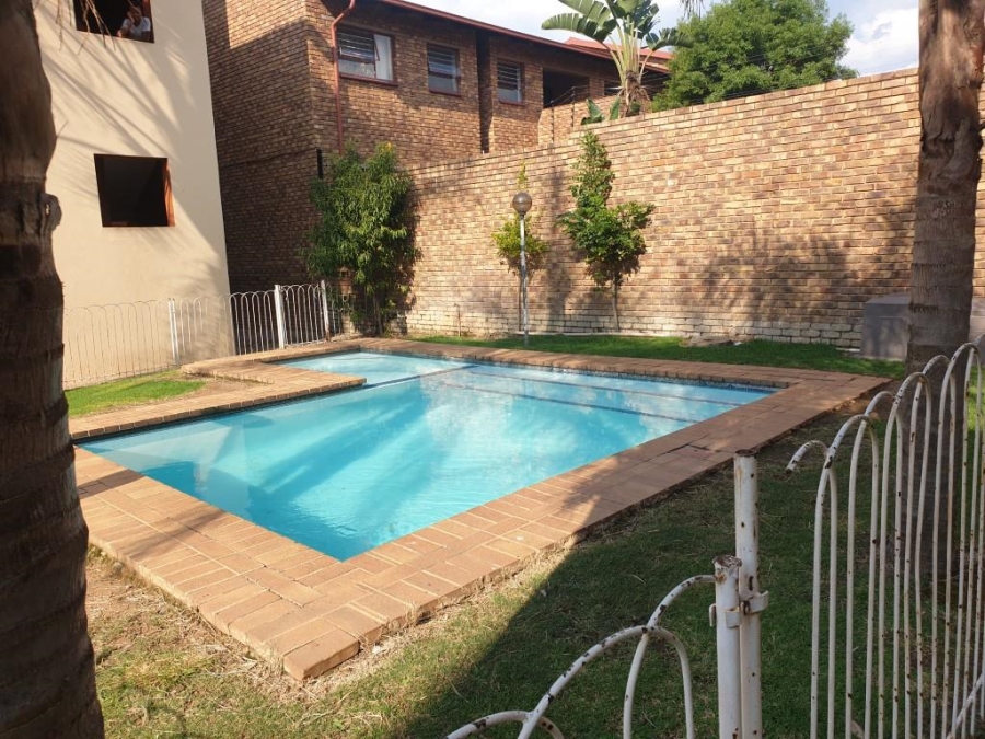 2 Bedroom Property for Sale in Ferndale Gauteng