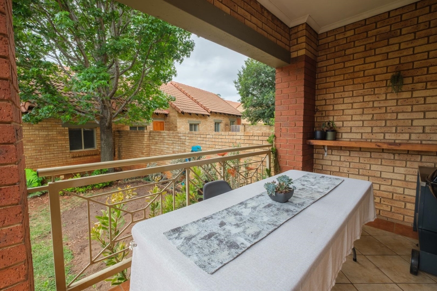 2 Bedroom Property for Sale in Mooikloof Ridge Gauteng