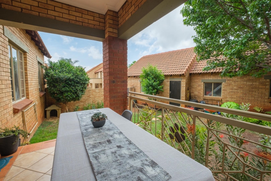 2 Bedroom Property for Sale in Mooikloof Ridge Gauteng