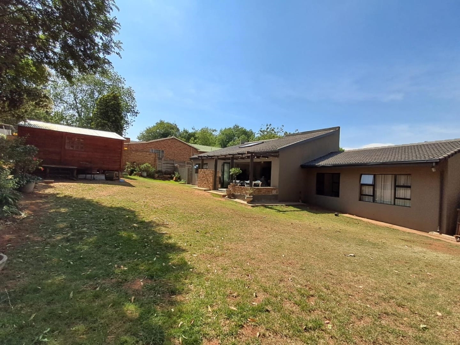 3 Bedroom Property for Sale in Oakdene Gauteng