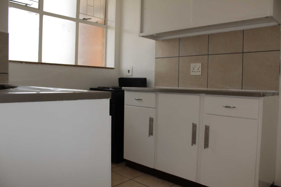 To Let 1 Bedroom Property for Rent in Sunnyside Gauteng