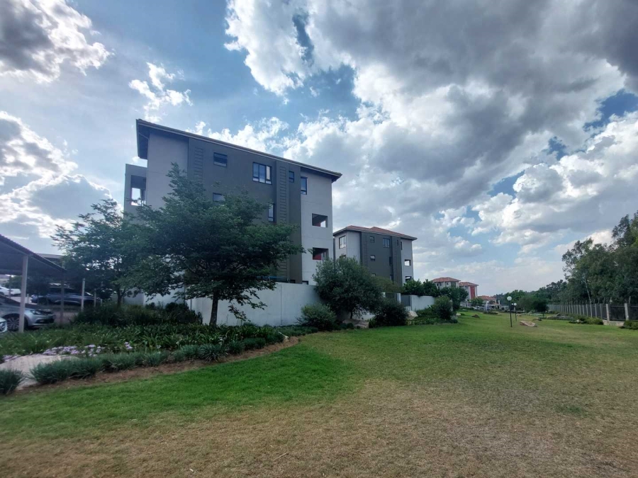 1 Bedroom Property for Sale in Lonehill Gauteng