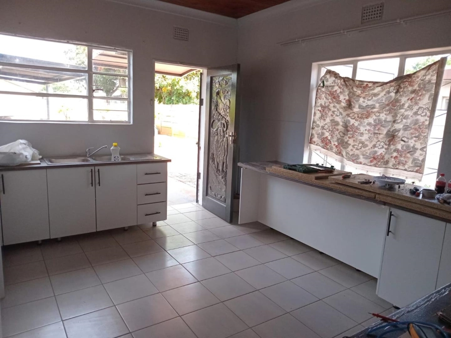 3 Bedroom Property for Sale in East Lynne Gauteng