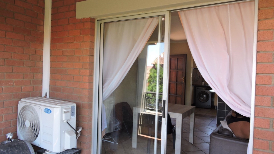 2 Bedroom Property for Sale in Eco Park Gauteng