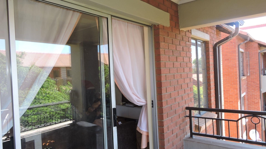 2 Bedroom Property for Sale in Eco Park Gauteng