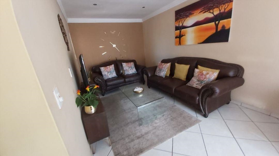 3 Bedroom Property for Sale in Birchleigh North Gauteng