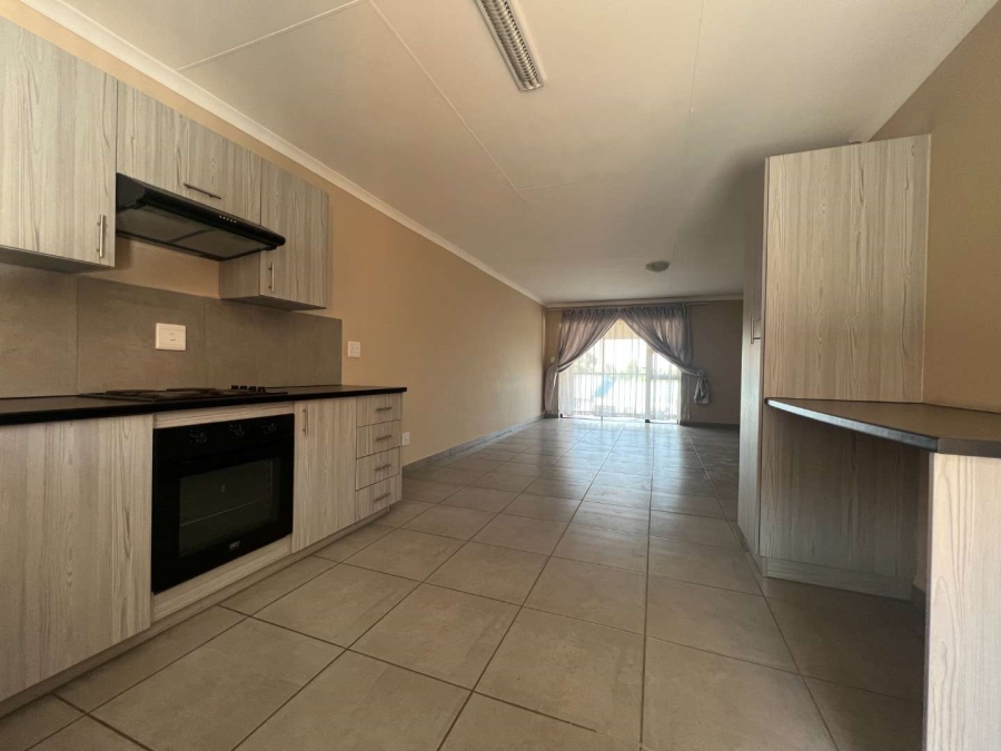 To Let 2 Bedroom Property for Rent in Florida Gauteng