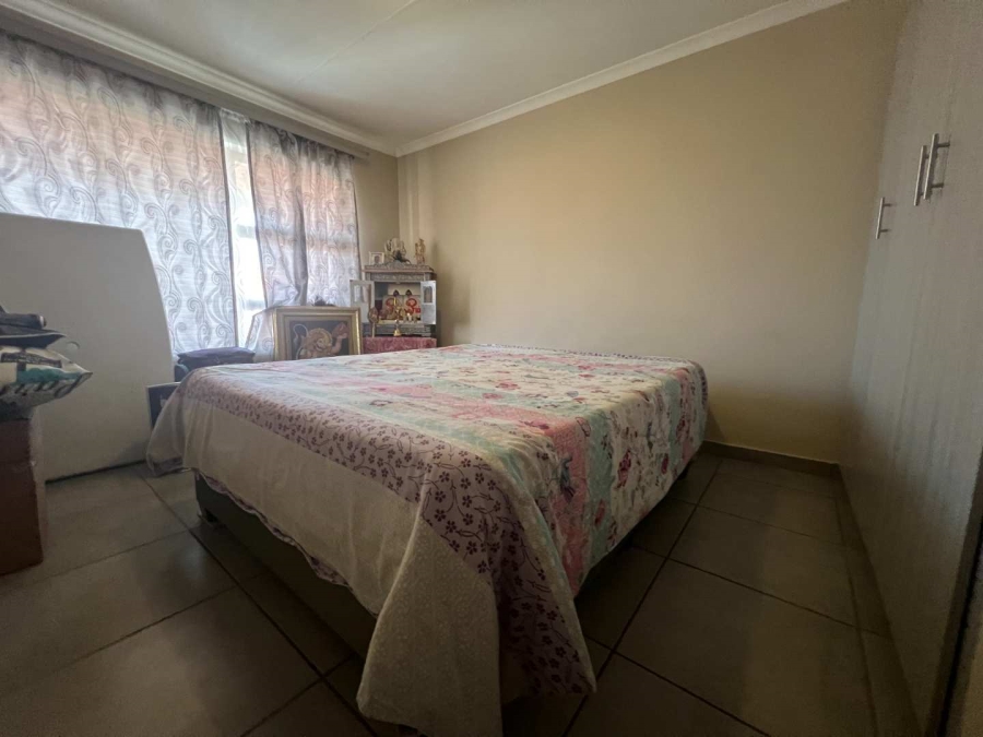 To Let 2 Bedroom Property for Rent in Florida Gauteng