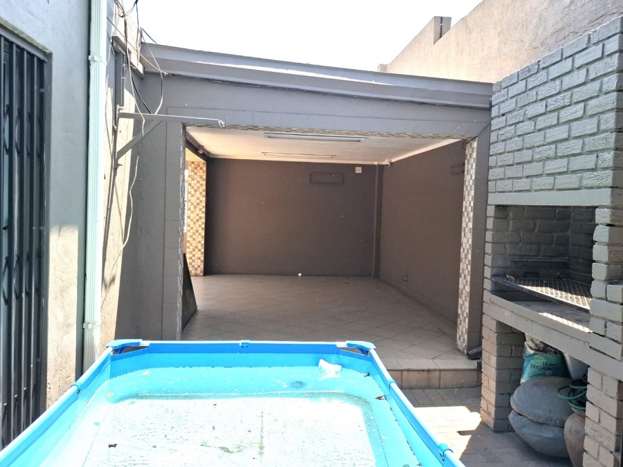 5 Bedroom Property for Sale in Turffontein Gauteng