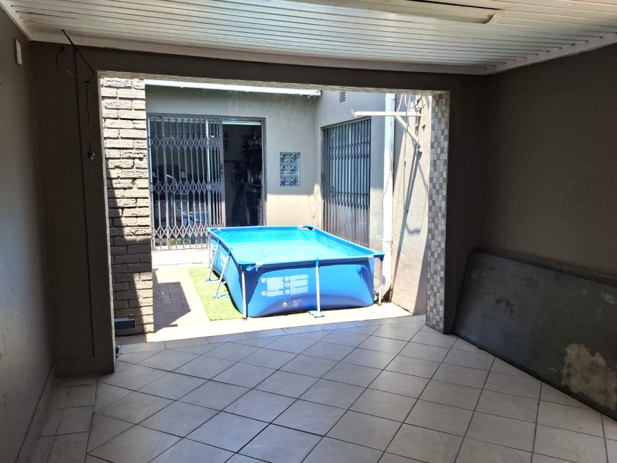 5 Bedroom Property for Sale in Turffontein Gauteng