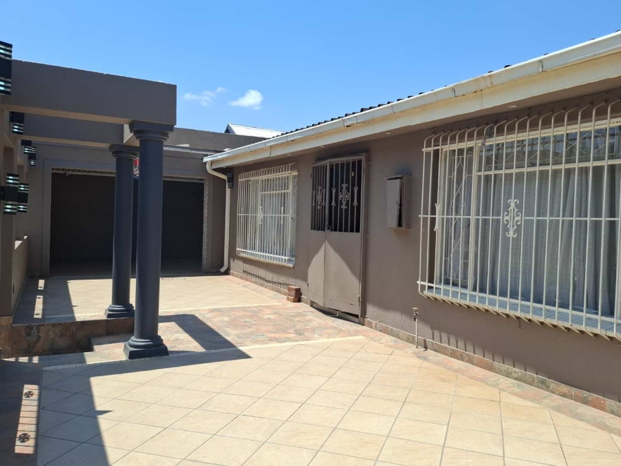 5 Bedroom Property for Sale in Turffontein Gauteng