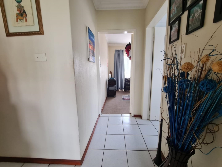 2 Bedroom Property for Sale in Bassonia Gauteng