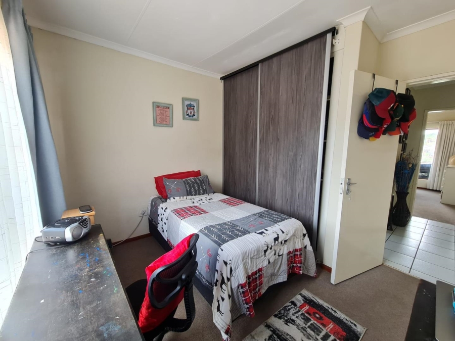 2 Bedroom Property for Sale in Bassonia Gauteng