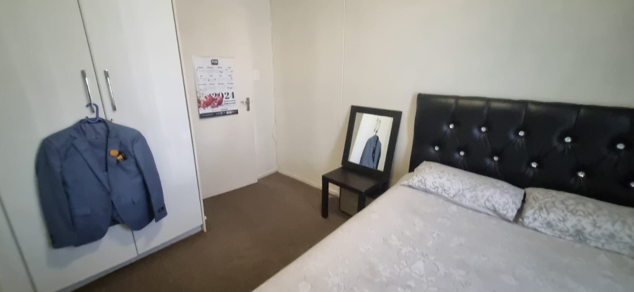 2 Bedroom Property for Sale in Oakdene Gauteng