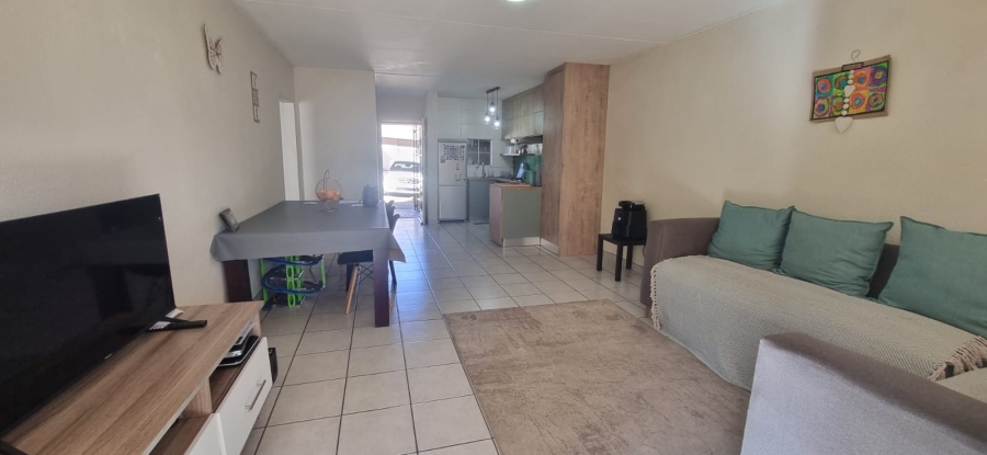 2 Bedroom Property for Sale in Oakdene Gauteng