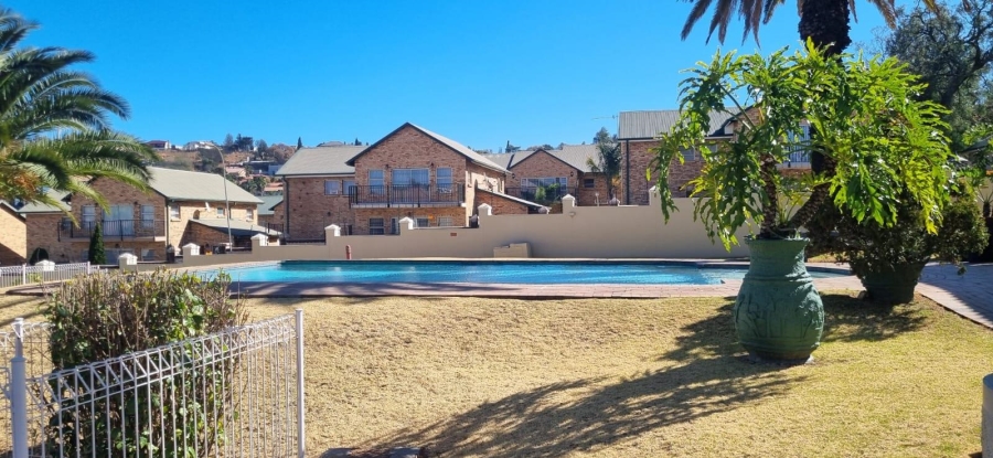 2 Bedroom Property for Sale in Oakdene Gauteng