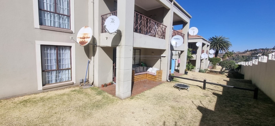 2 Bedroom Property for Sale in Oakdene Gauteng