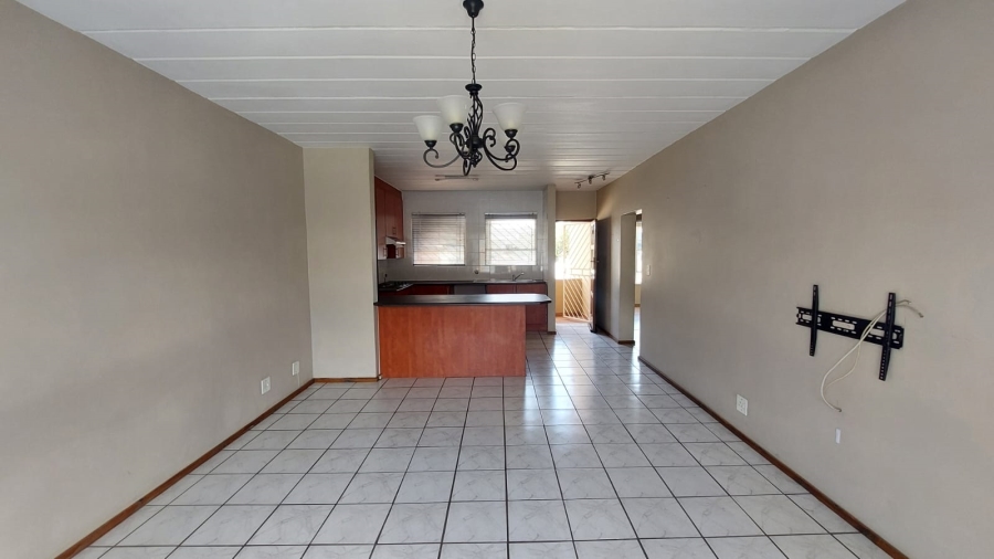 To Let 2 Bedroom Property for Rent in Randhart Gauteng