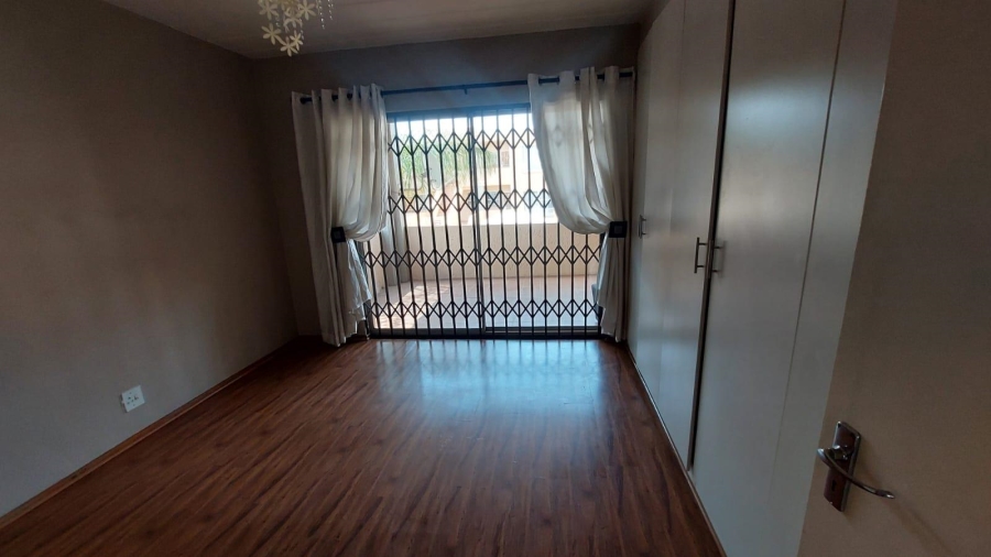 To Let 2 Bedroom Property for Rent in Randhart Gauteng