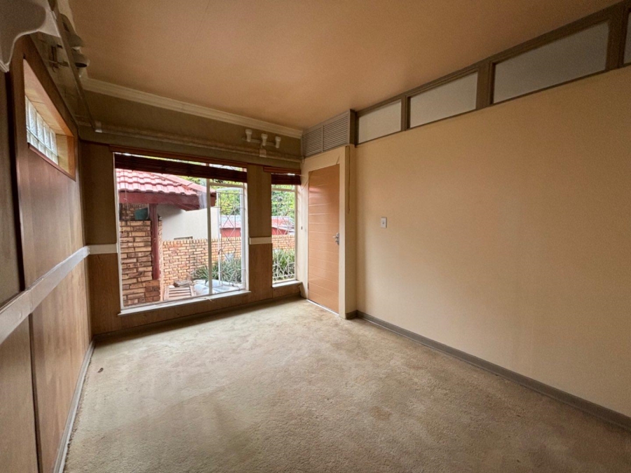 To Let 2 Bedroom Property for Rent in Wilro Park Gauteng