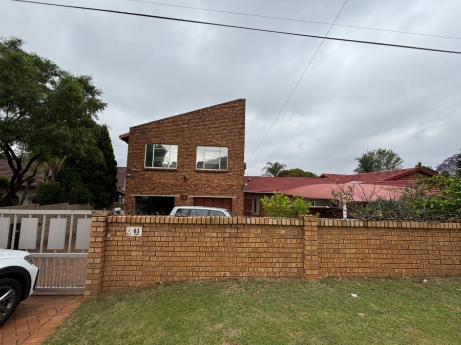 To Let 2 Bedroom Property for Rent in Wilro Park Gauteng