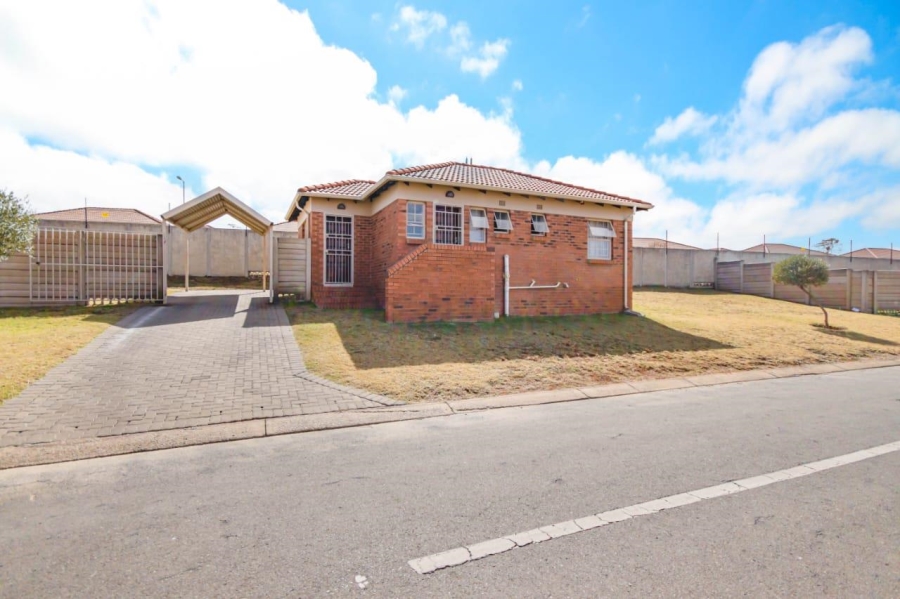 3 Bedroom Property for Sale in Thatch Hill Estate Gauteng