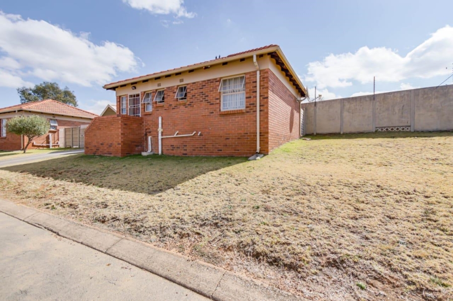 3 Bedroom Property for Sale in Thatch Hill Estate Gauteng