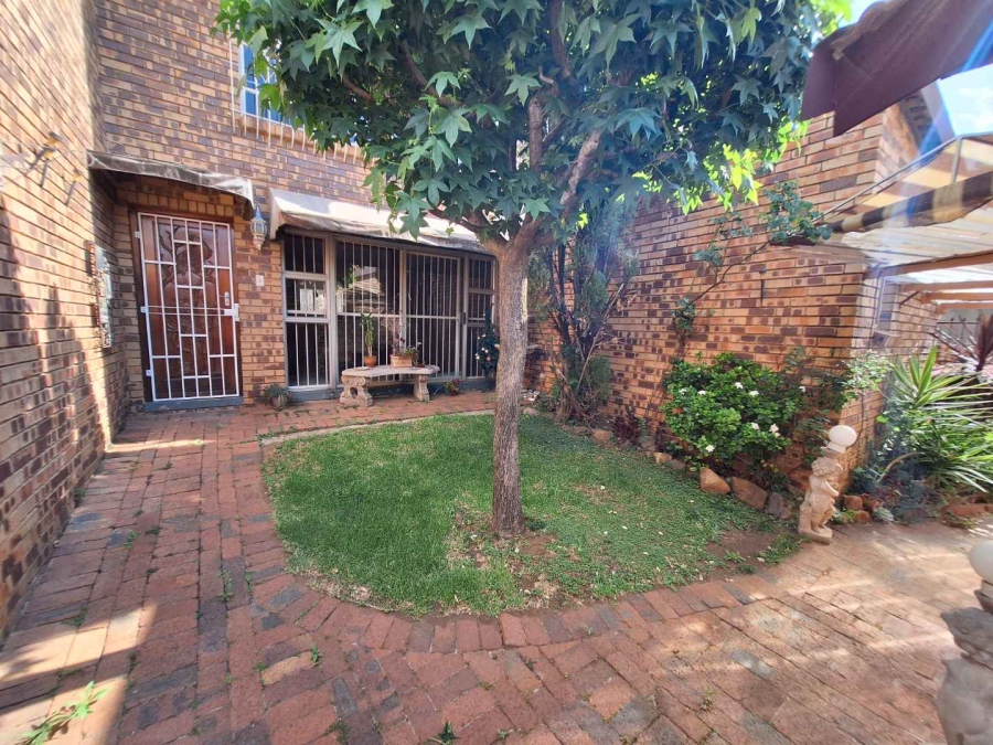 To Let 2 Bedroom Property for Rent in Blackheath Gauteng