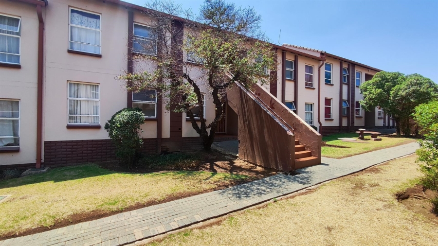 2 Bedroom Property for Sale in Norkem Park Gauteng