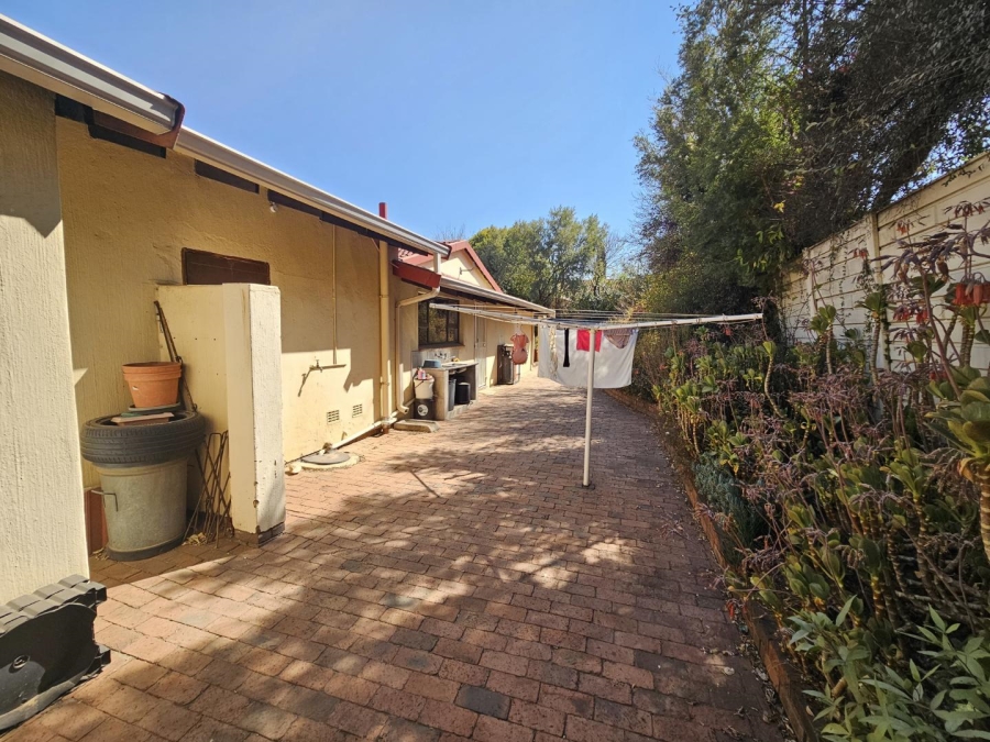 3 Bedroom Property for Sale in Mulbarton Gauteng