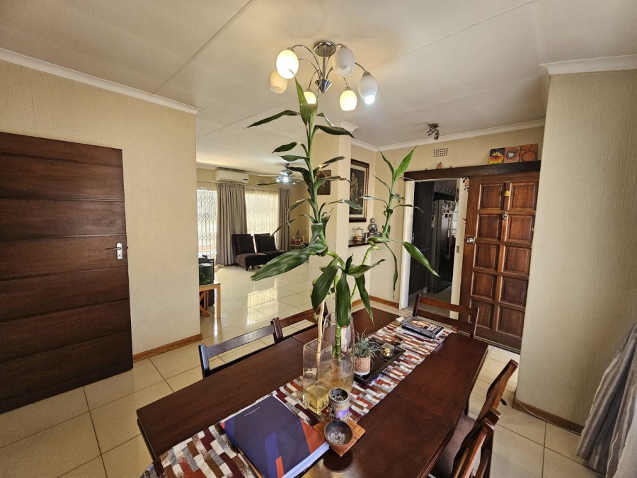 3 Bedroom Property for Sale in Mulbarton Gauteng