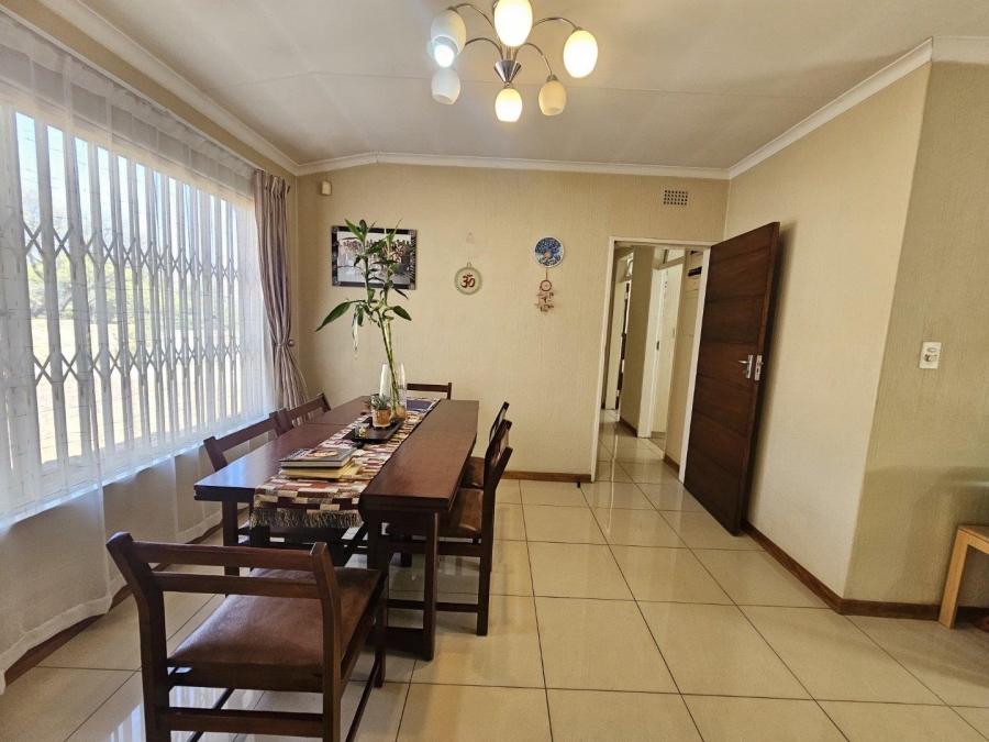 3 Bedroom Property for Sale in Mulbarton Gauteng