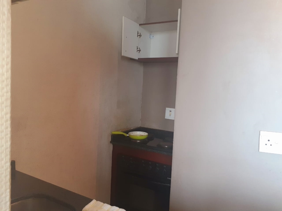 To Let 1 Bedroom Property for Rent in Braamfontein Gauteng