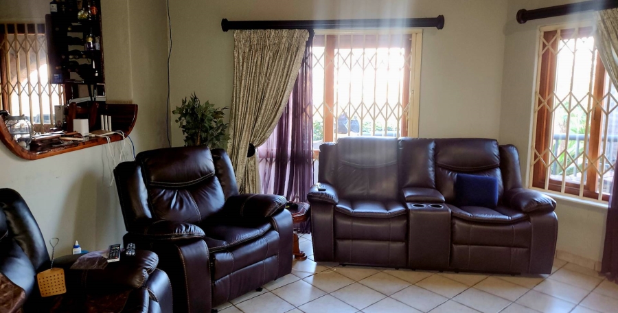 6 Bedroom Property for Sale in Glenvista Gauteng